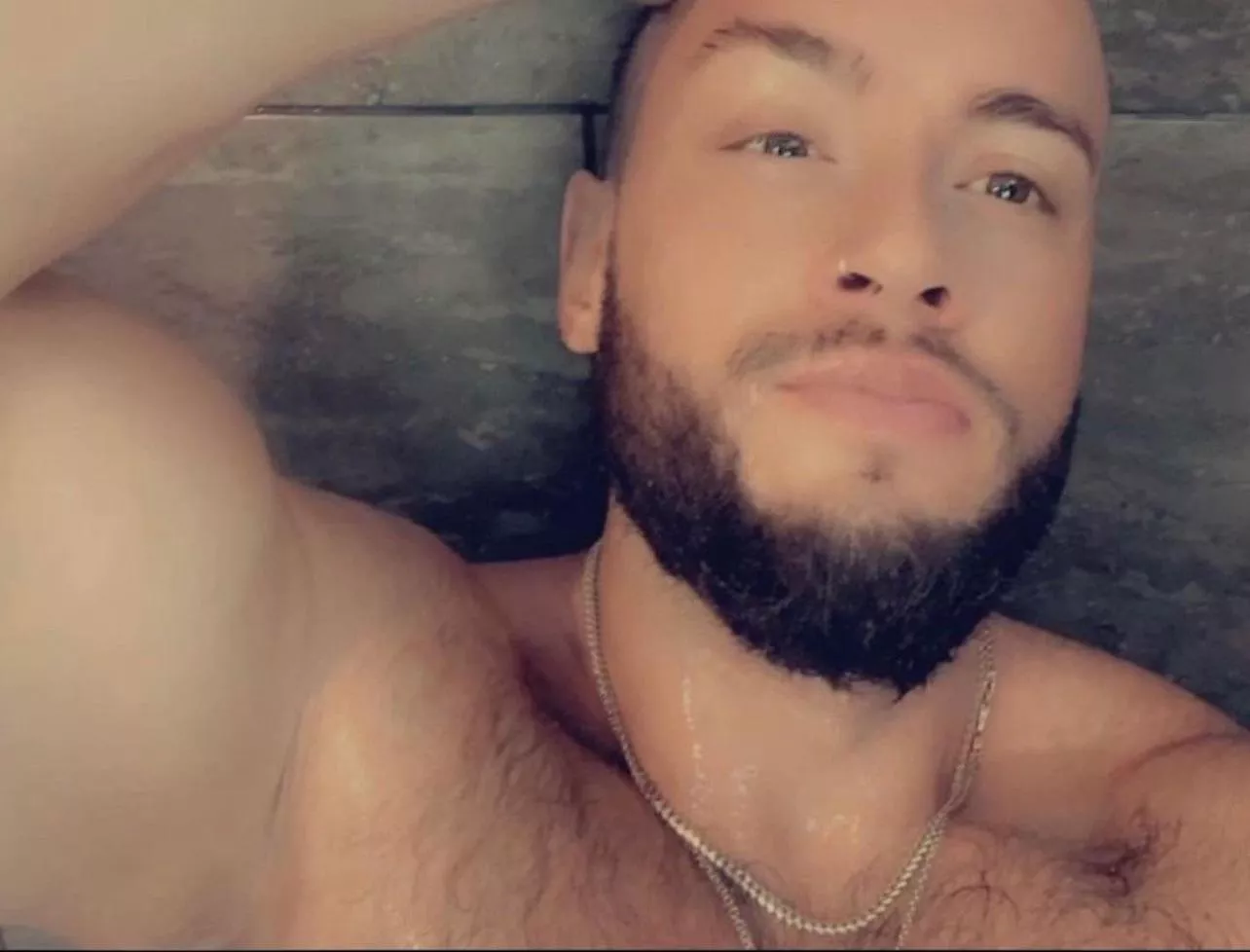 You know where to find me. Don’t keep me waiting.  (33)  posted by Damiantheone96