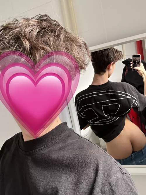 18 would u smash? by polartwinke