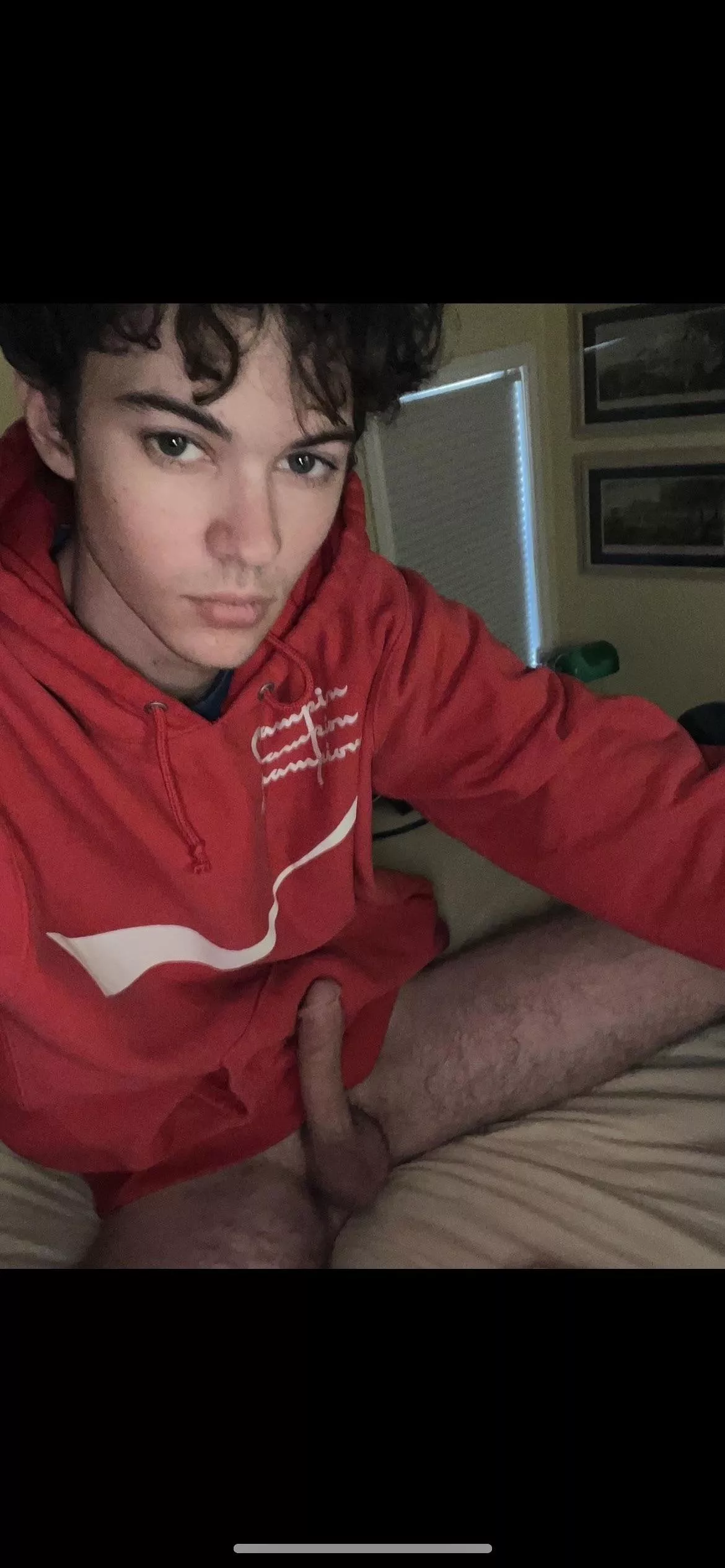 (20) bored… msg me? posted by orion3561