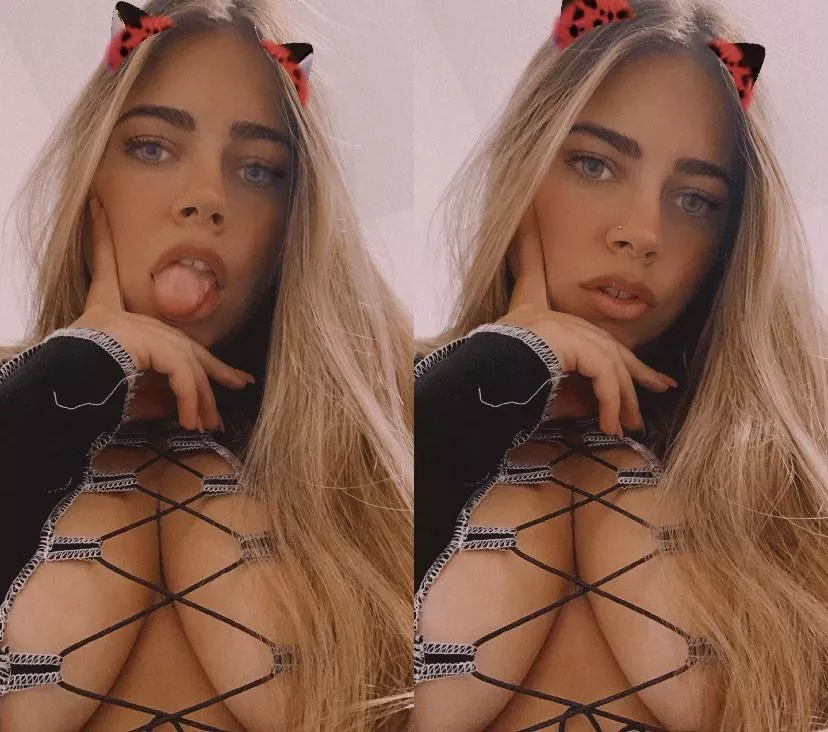 a Seductive Latina.. nothing more. posted by dreamsxoxo