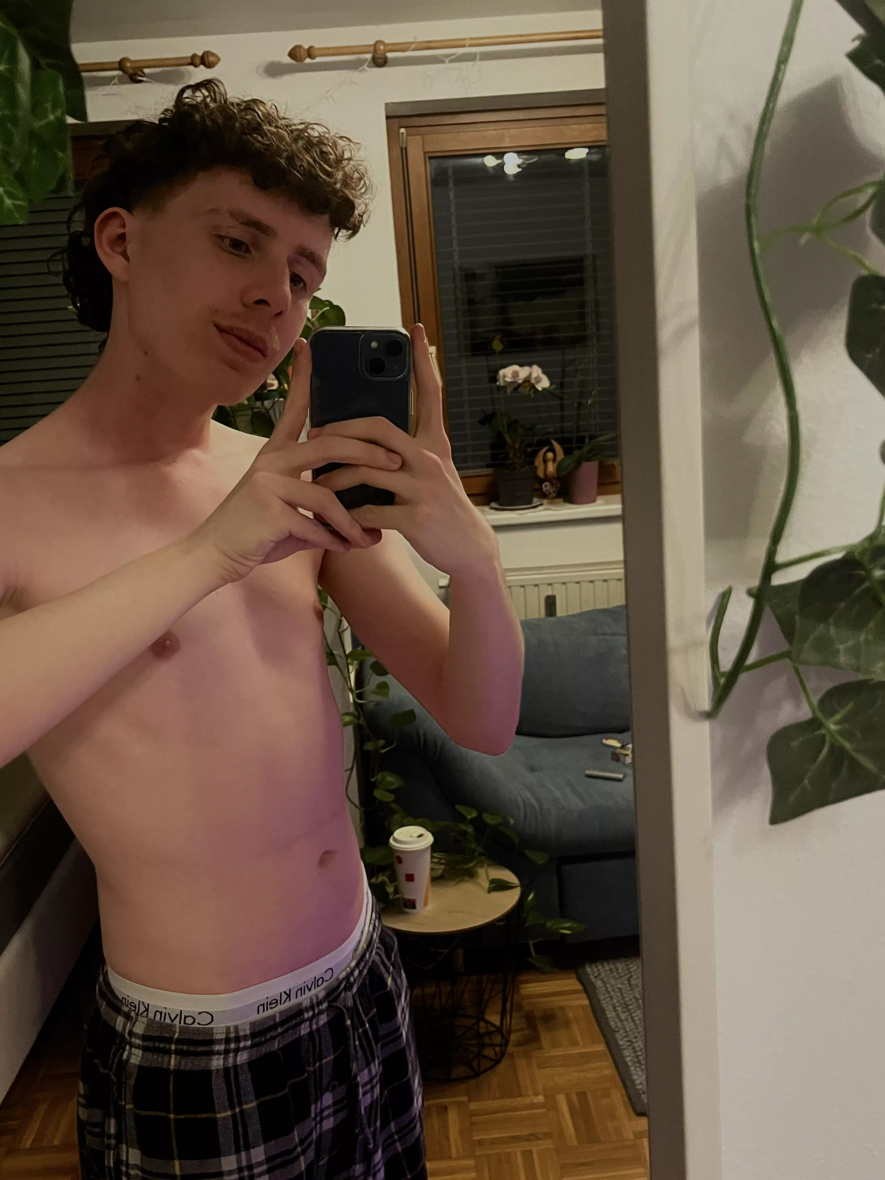 been feeling so much more confident with my body lately posted by leavejakobalone