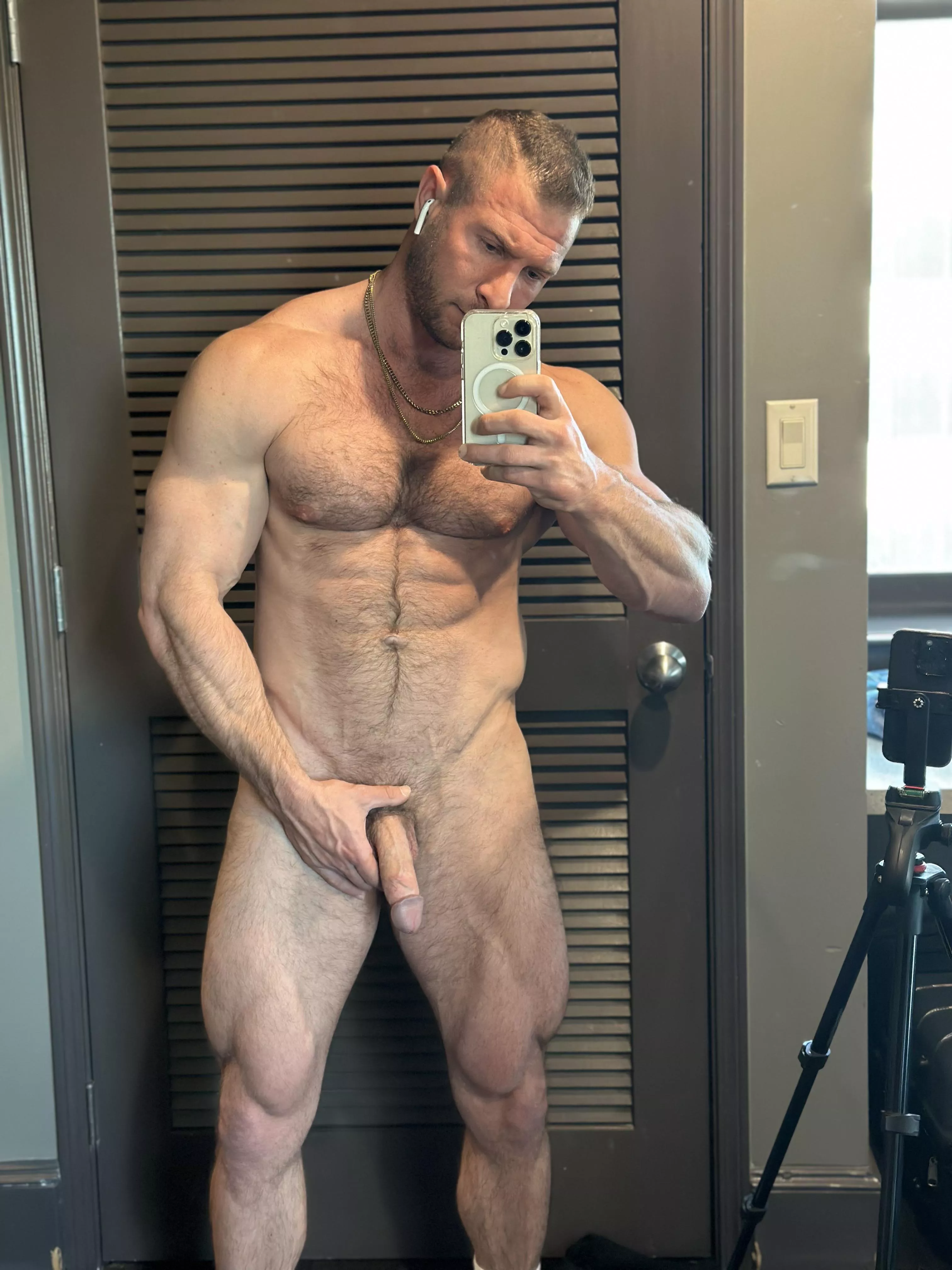 Come get some 😈 posted by Johnjosephfit