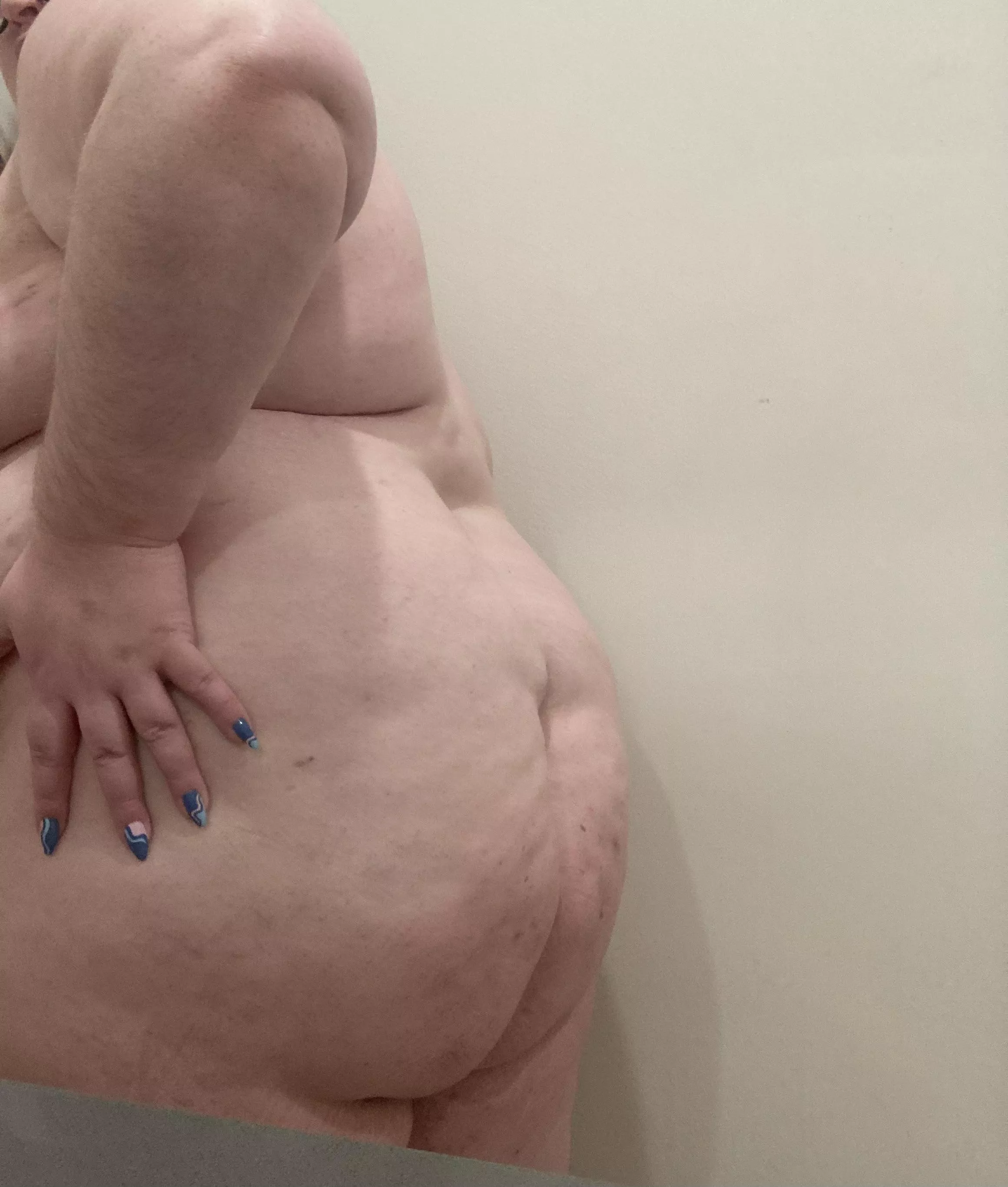 enough ass to distract you for days posted by Theholeyghost69