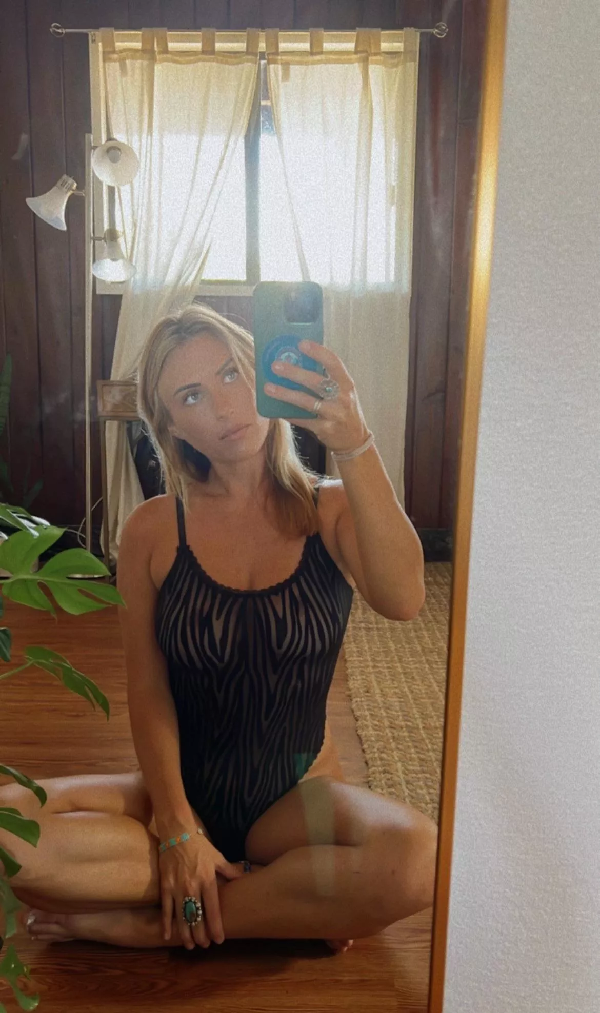 Get me out of my lingerie babe posted by hunnybabelia