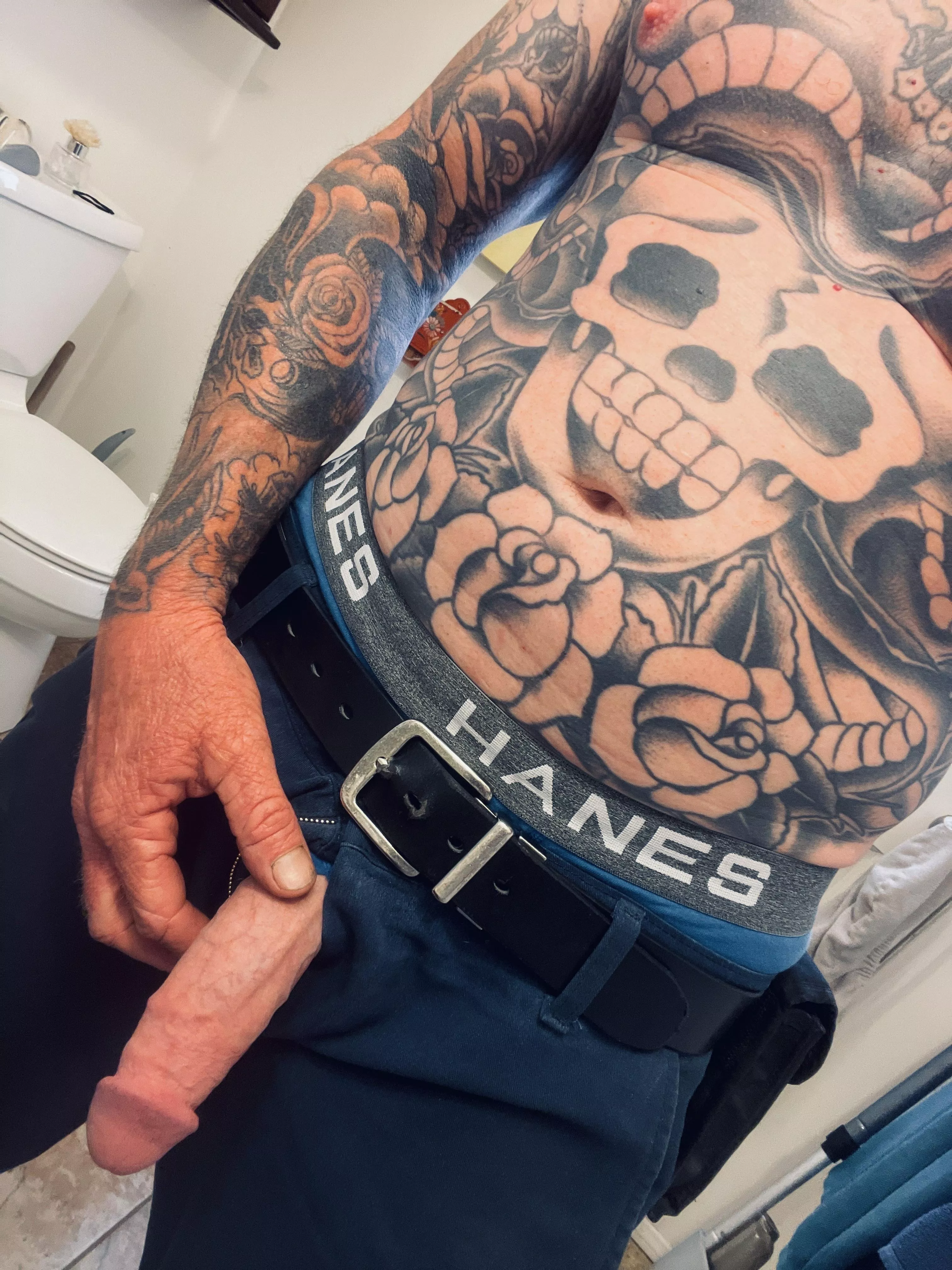 Getting ready for the day posted by Healthy-Market-7303