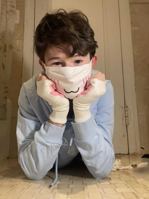 Haii!! :3  by _-Femboi-_