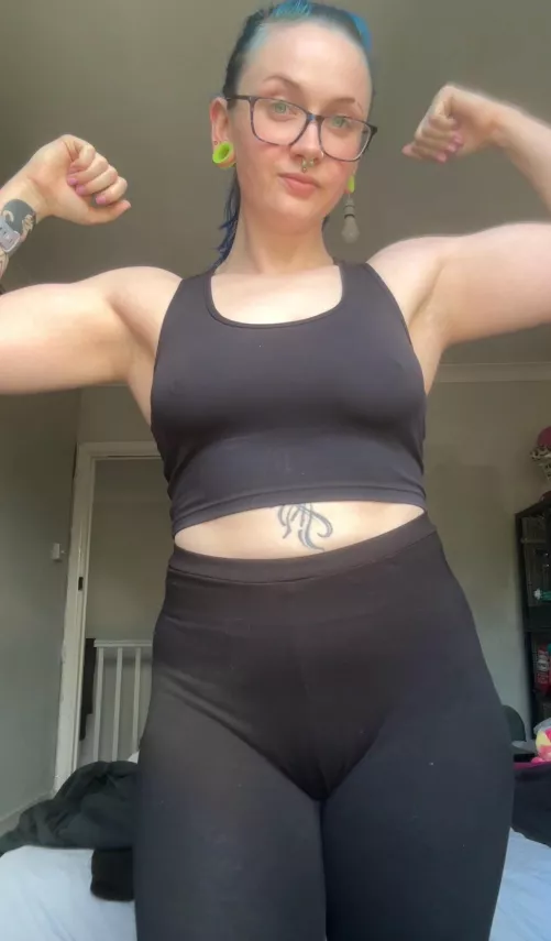 i dont know why my biceps look blurry but boom muscle flex kapow by AndieHart98