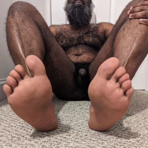If you like beards and feet by Dry_Background_2419