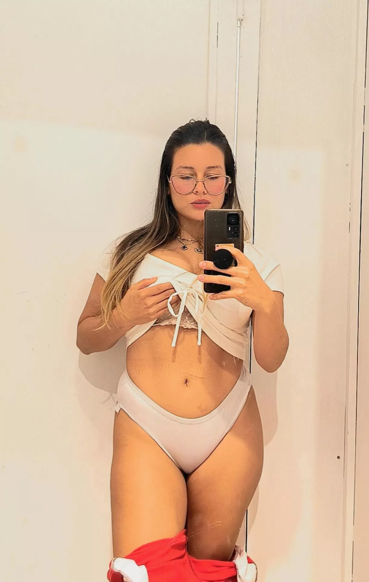 Katniss Glam (@katglam) [Onlyfans] posted by Kat_Glam