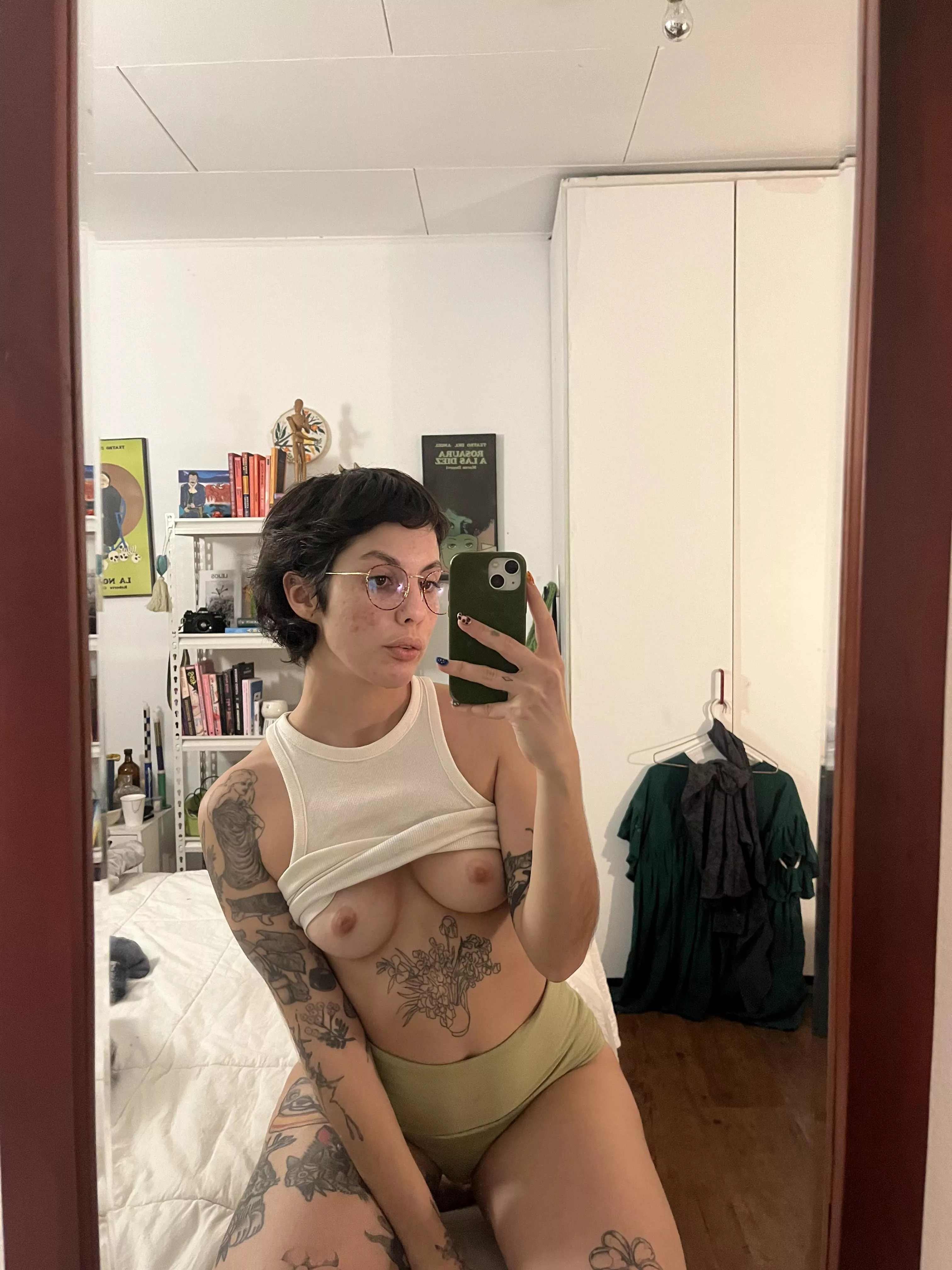 my hair takes SO long to grow idk if that’s good or bad posted by hellosofi