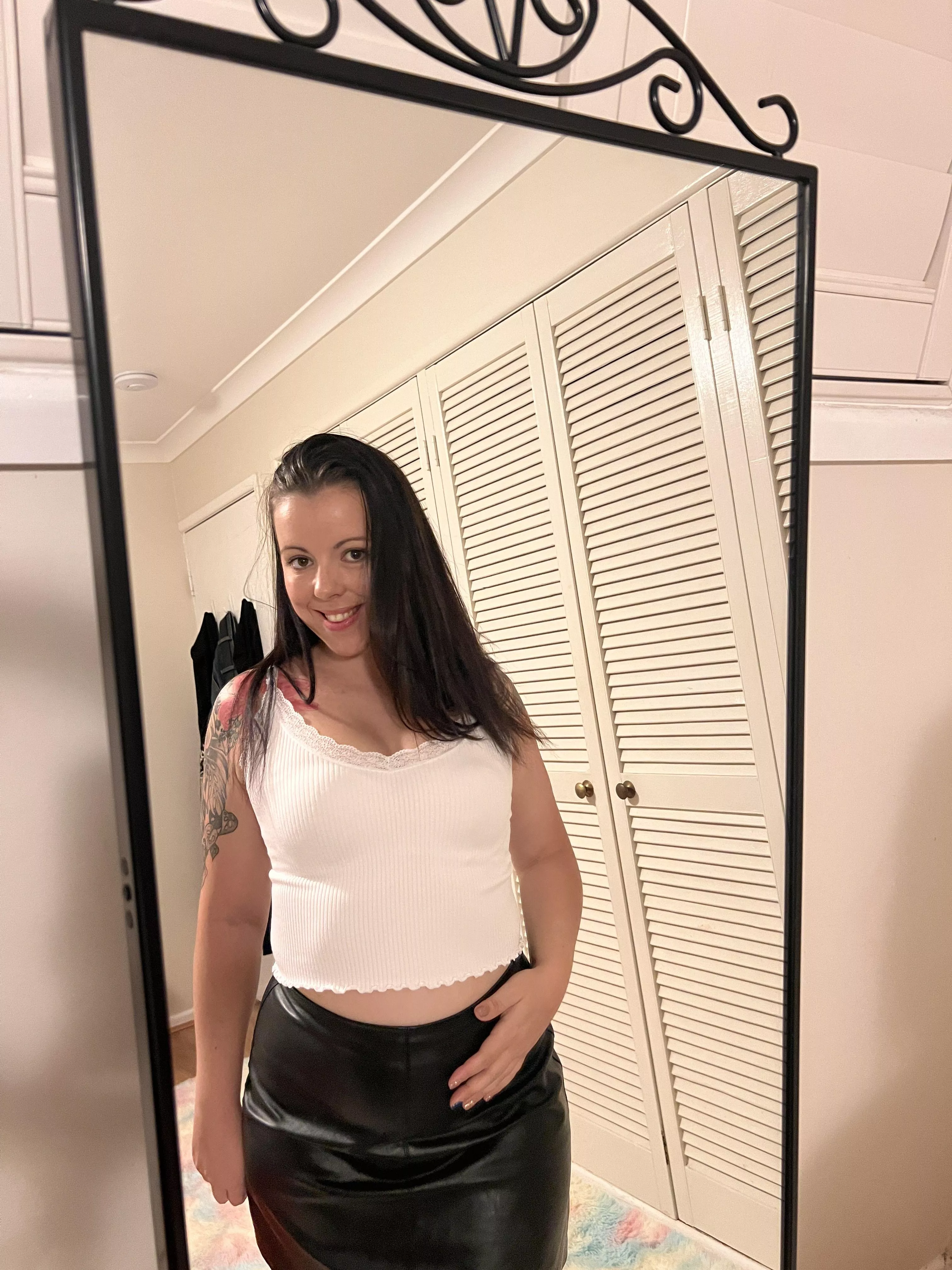 My pussy wants you to lick it! posted by cornutarofun