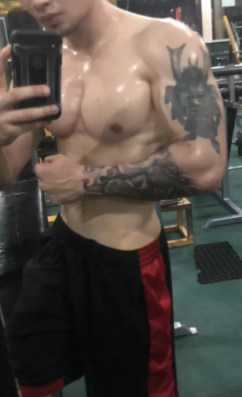 My tatted, bulky strong forearm ;) by TheeGuyDerek