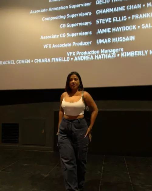 Not sure if classy but some head turns. by ClaraExo