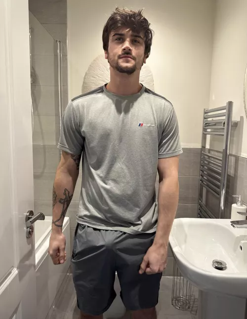 On your knees  by MrUKpov