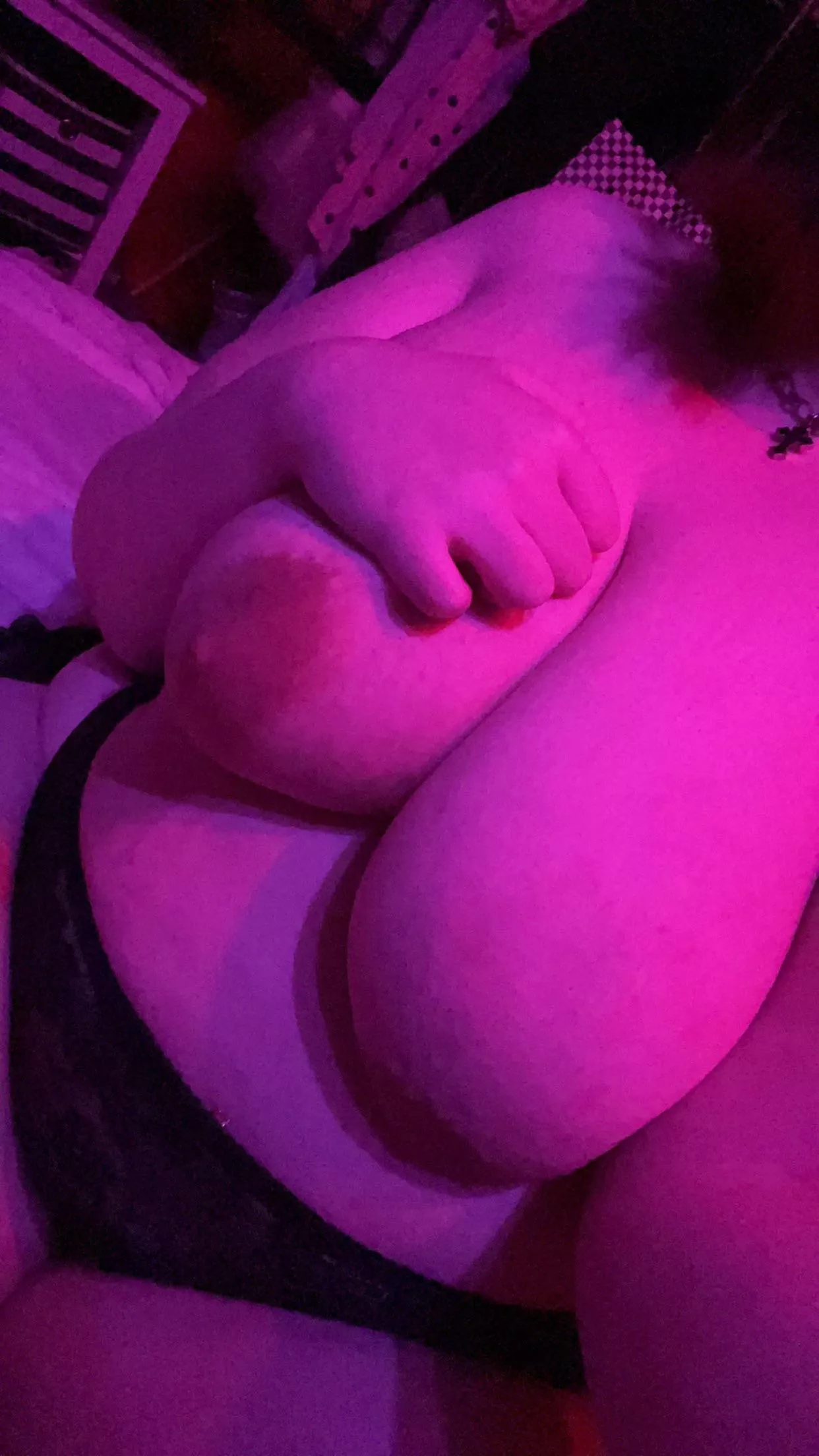 Perfect size for a titjob 🖤 posted by sukunaslutx