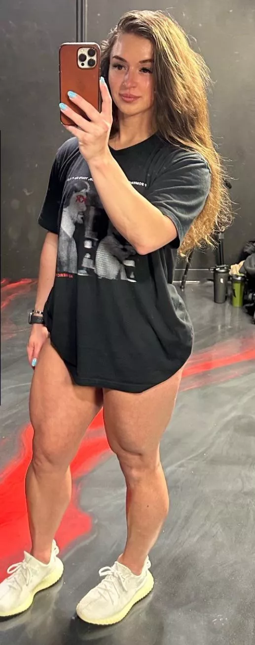 Shayna posted by RedHopSnob