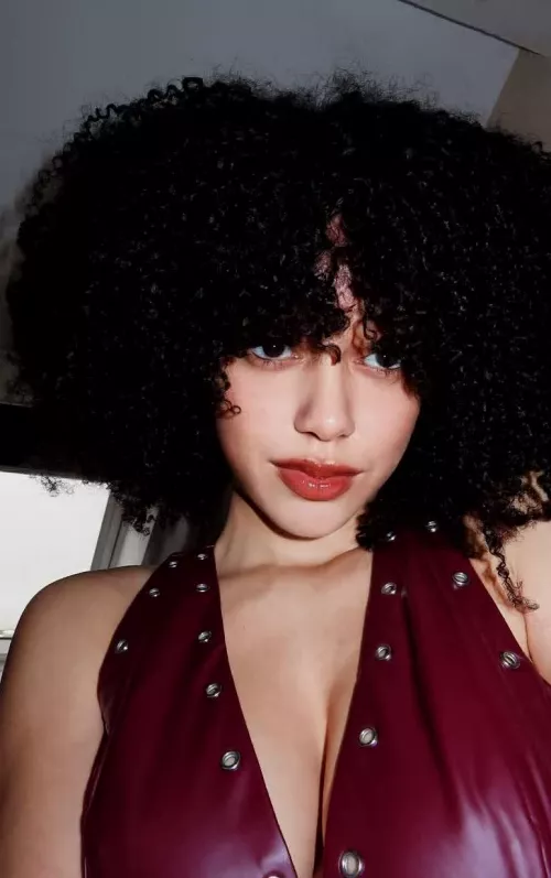 slaying with my short hair game by AmpleAnna