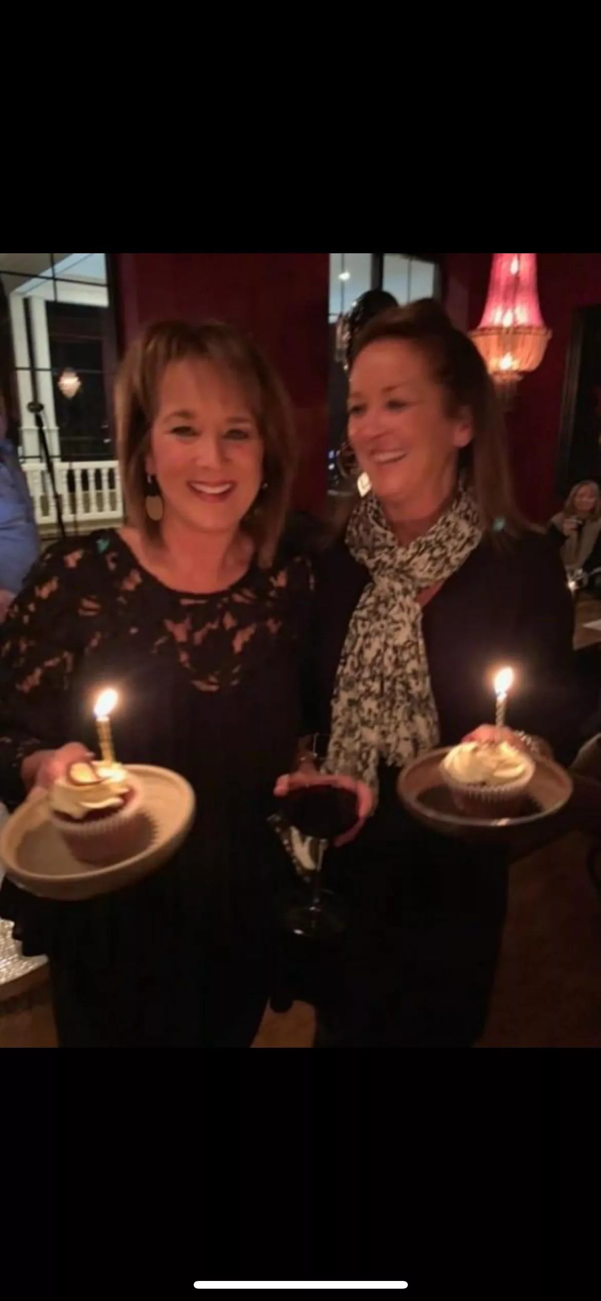 Twin gilfs posted by Sissyprincess3736