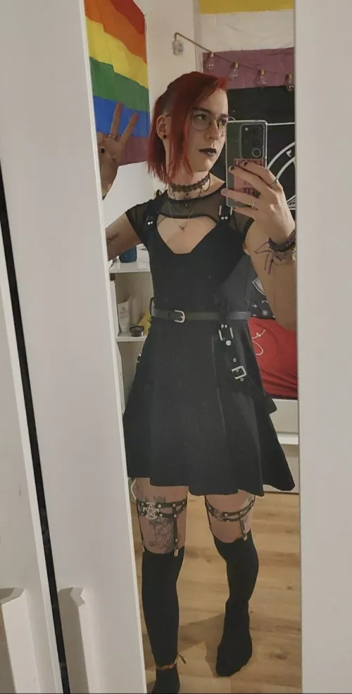 Wanna go to a concert with me? 💖🖤 by Allie_Foxplay