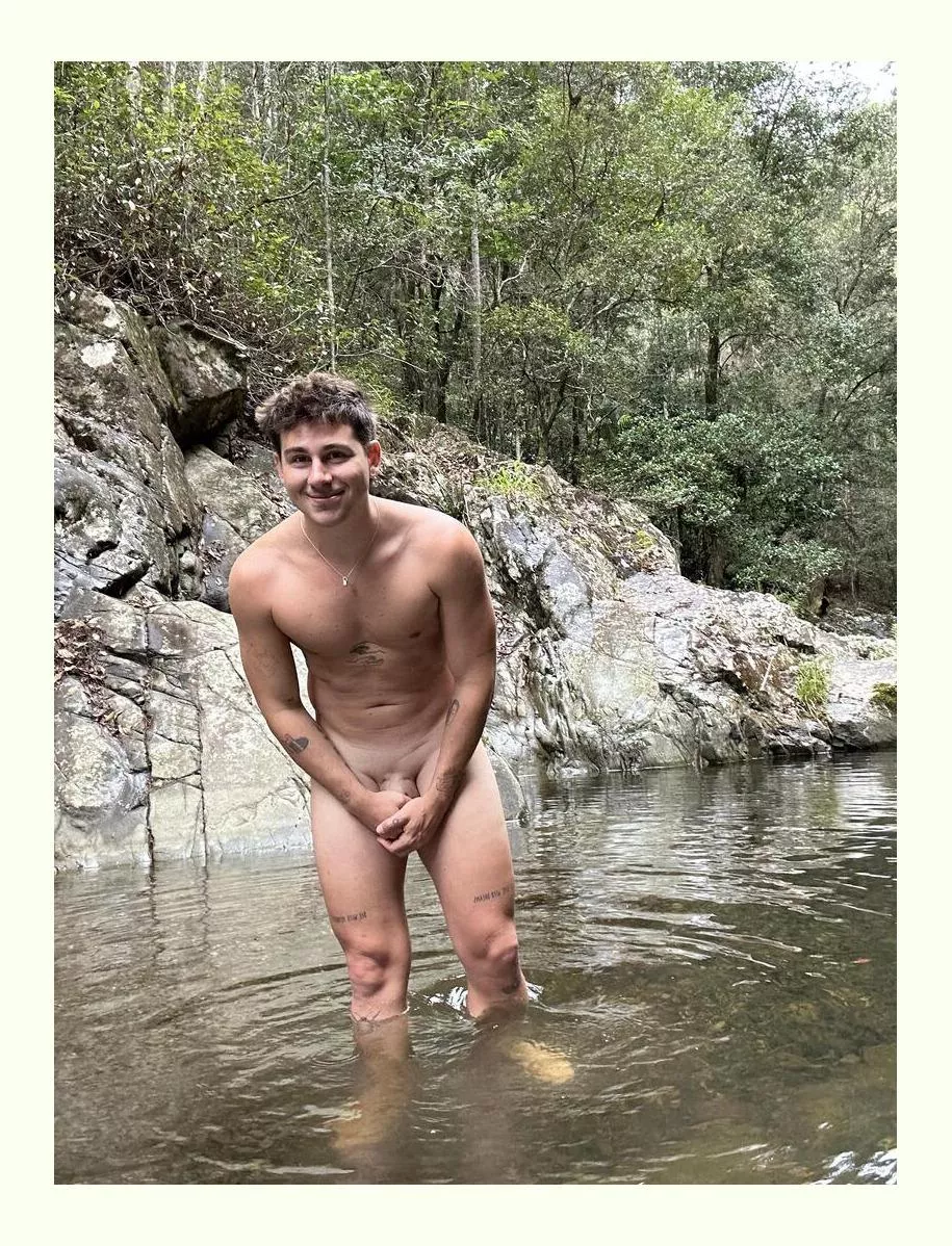 Who wqnts to come swimming with me! posted by CorrectFun257