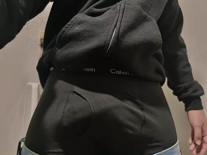 Wish I could just walk around like this by sensitivepeni5