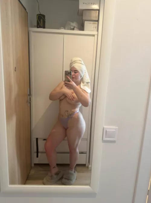 Would you fuck me raw?👅 by AdhesivenessExotic62