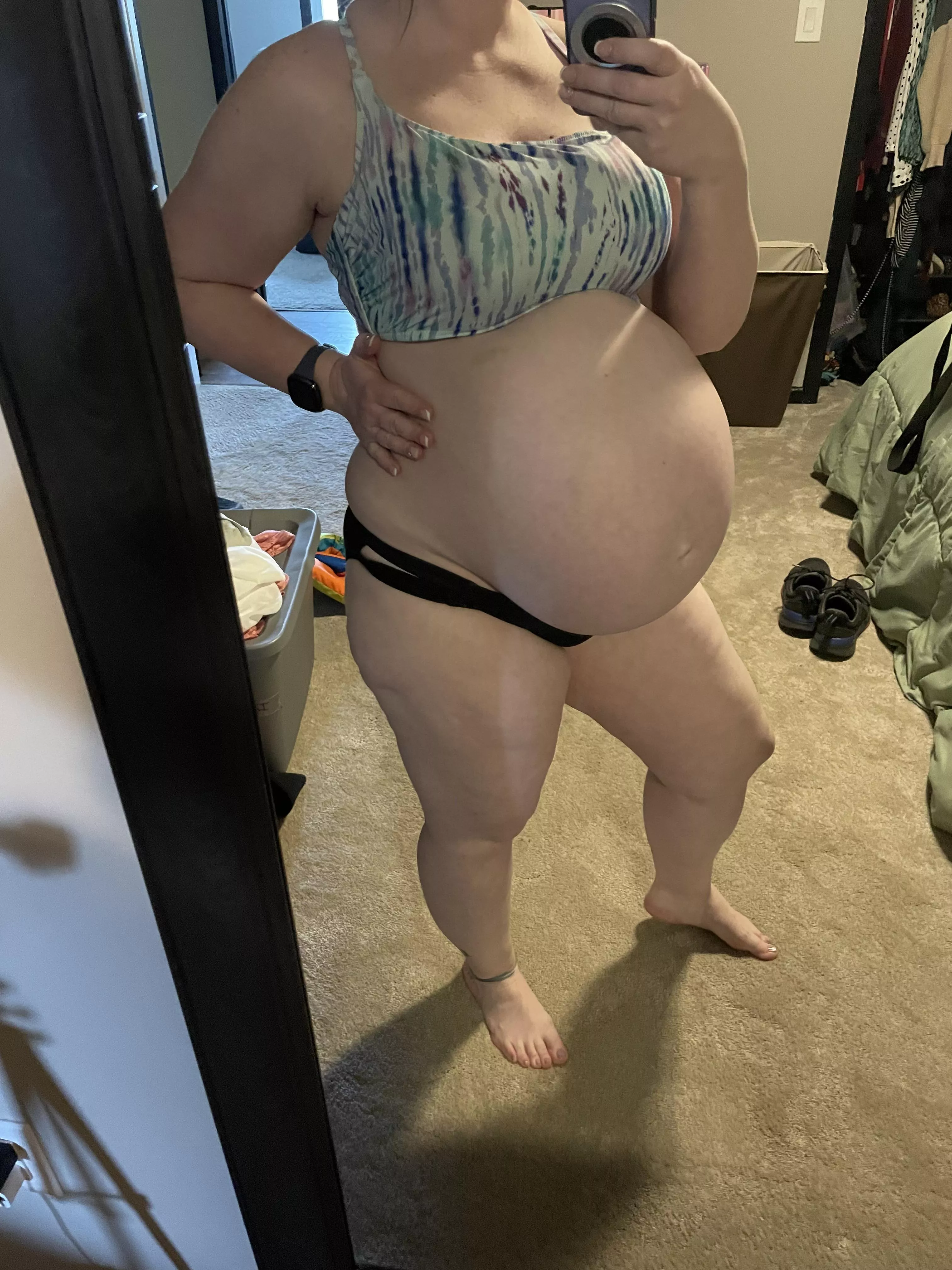 32 weeks with twins now! Getting so close to the end :) posted by preg_mom_of_twins