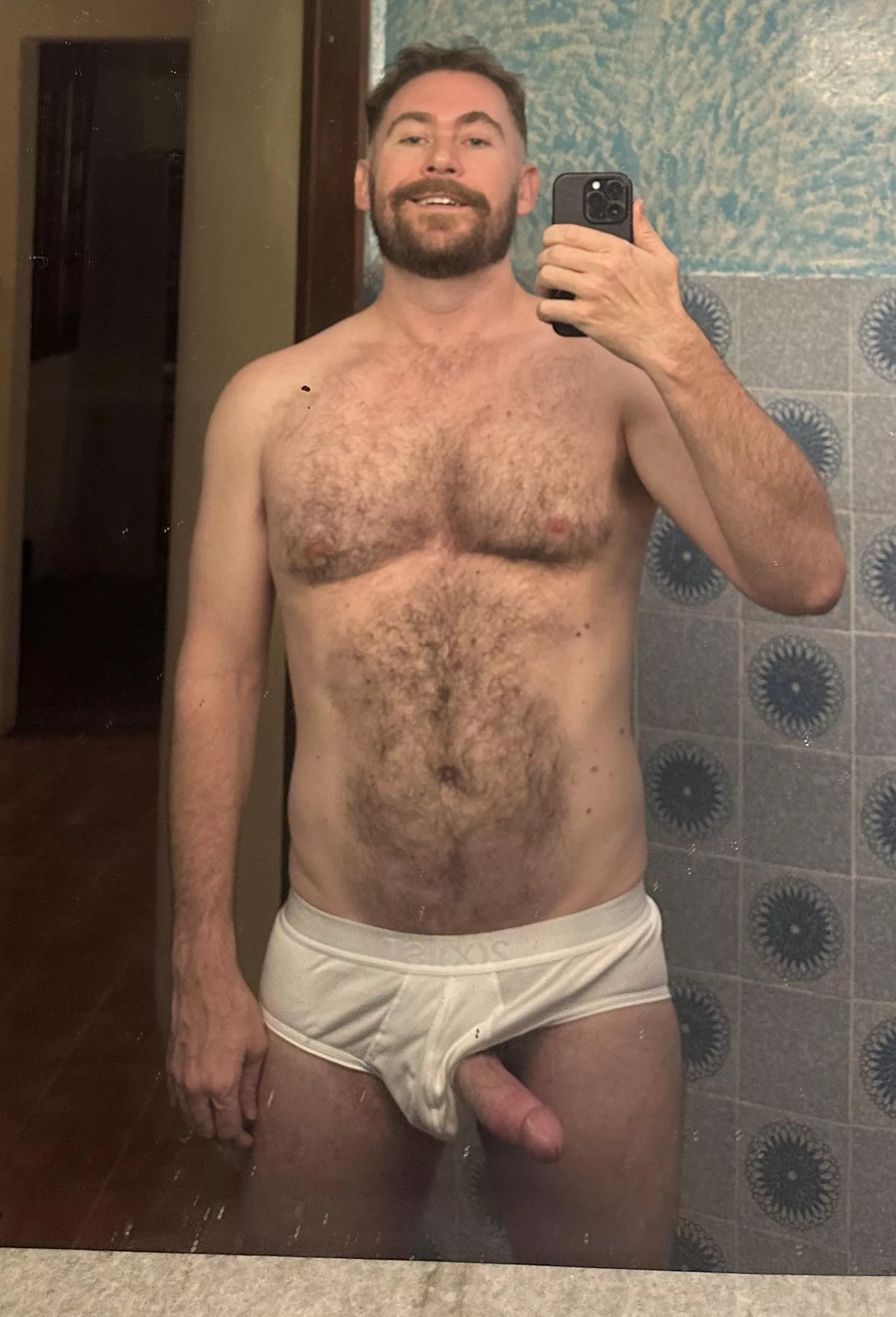 [37] oops it slipped out 😏 posted by BoBaileyXXX