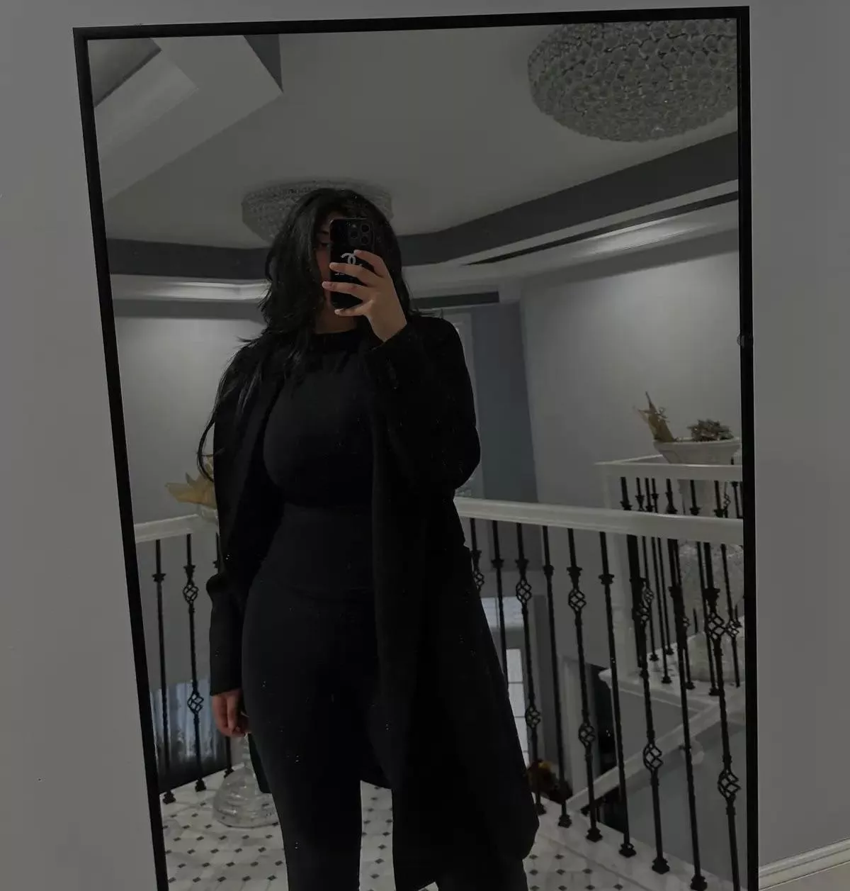 Busty in black  posted by anonymous123456_