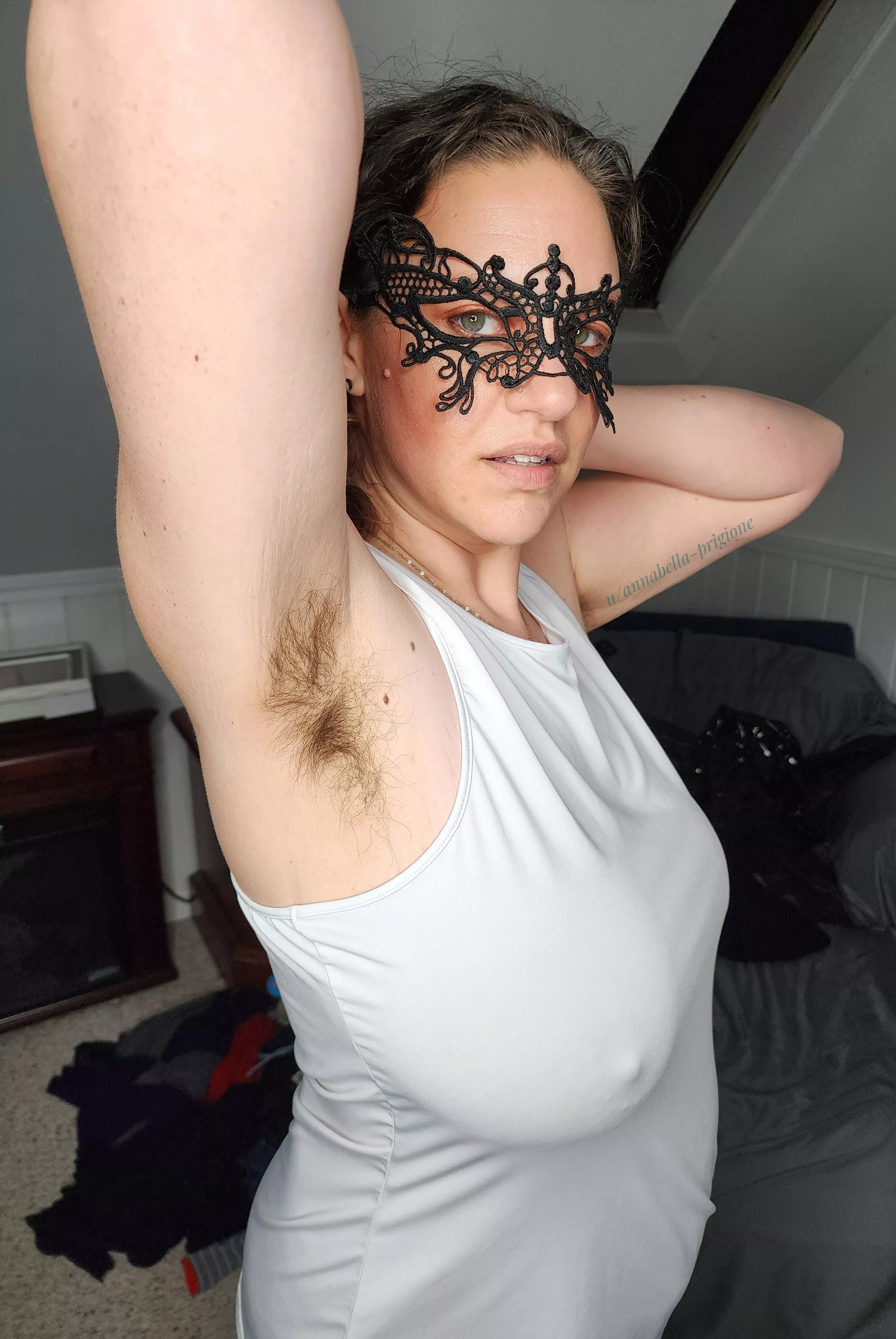 Come get a wiff, I promise you will get addicted to my all natural scent. posted by annabella-prigione