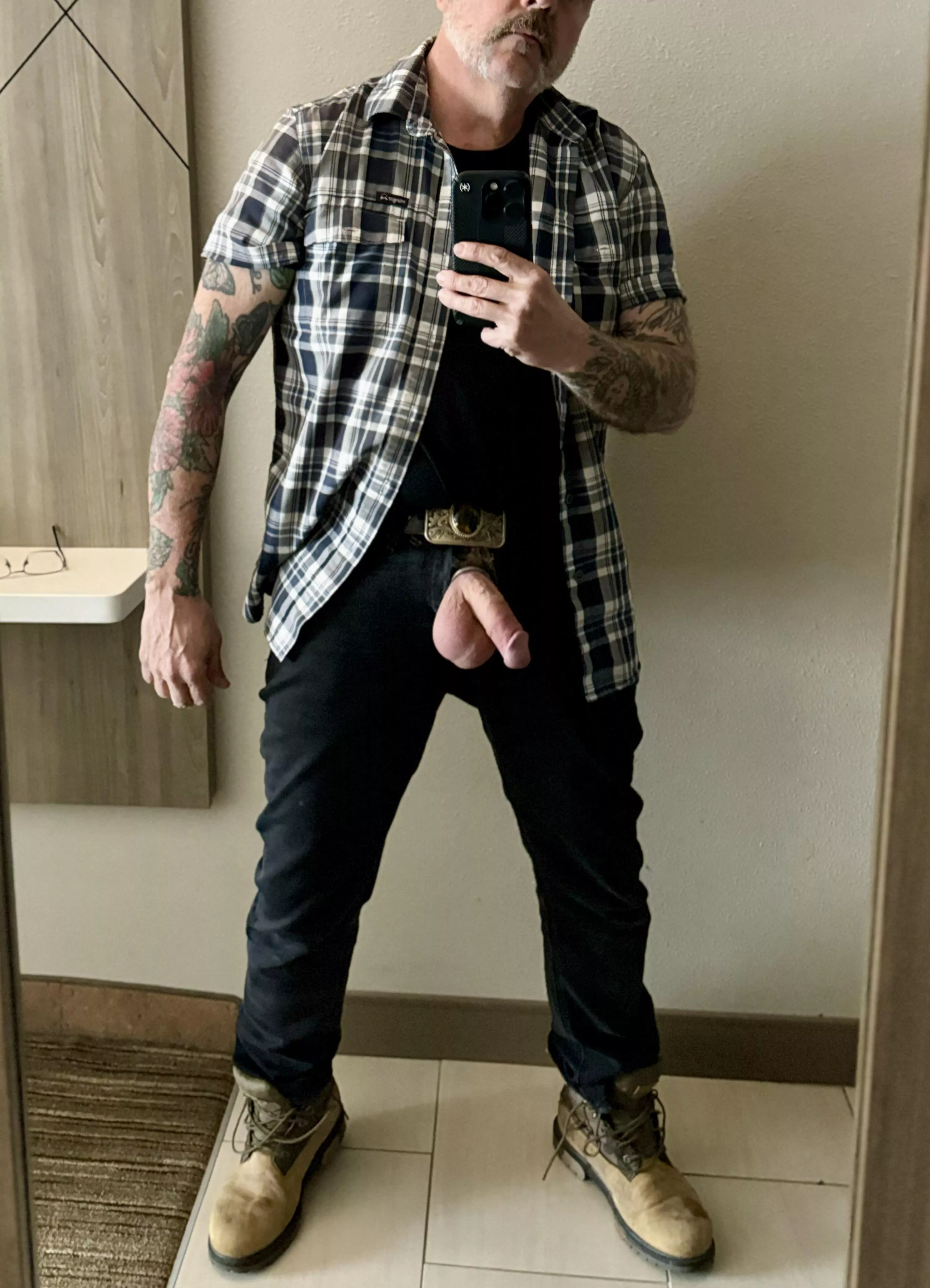 Dad’s ready for the day posted by SSCatskills