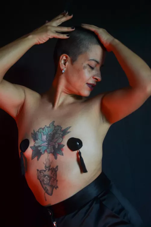 Do u like buzzcut girls? by misspot_