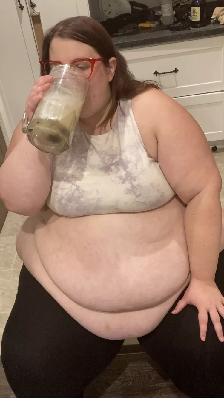 Do you like how my belly has formed these perfect rolls that sit on top of each other? posted by KaylaPeach90