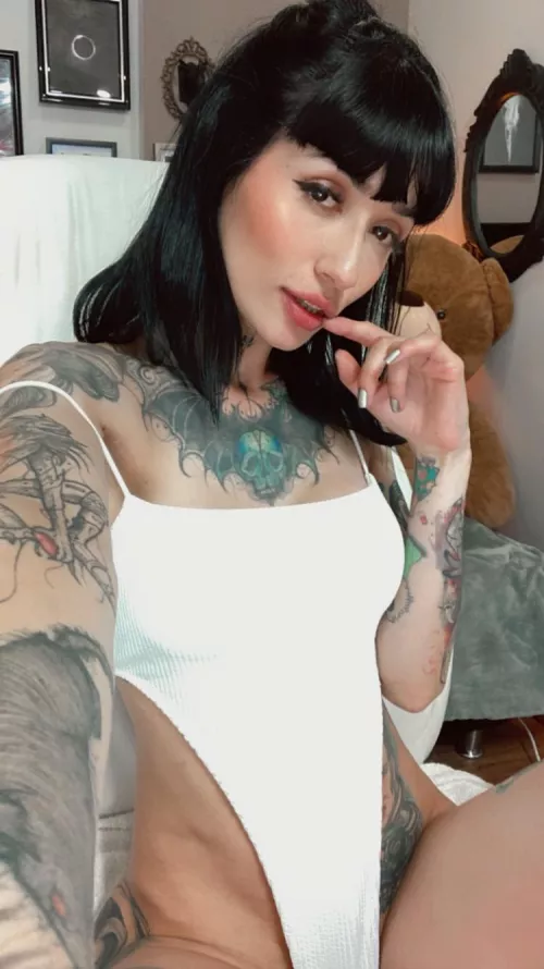 feeling frisky 😏😈 by brewnly