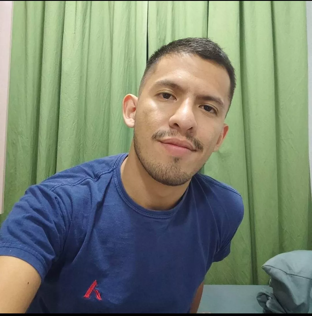 Hope you guys are having a good week. 👋🏼 posted by GemCanVirCap