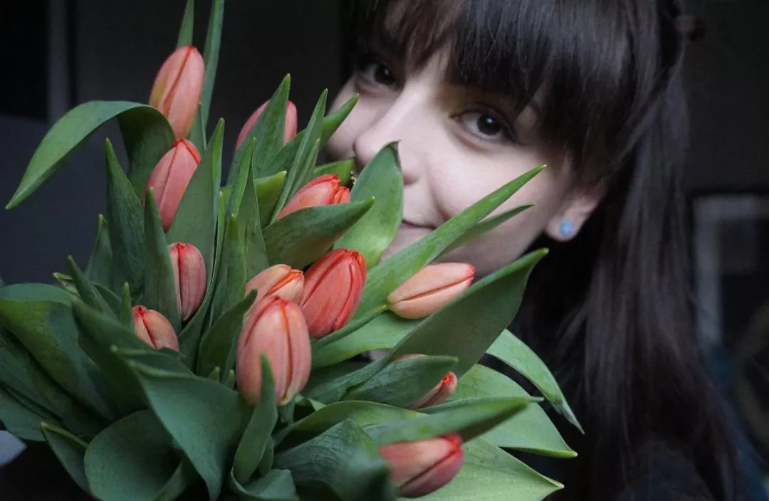 I got you flowers 💐  posted by EllieMoonOF