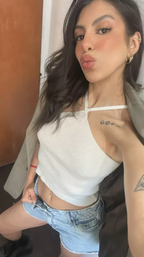 i guess i will have to show my pierced tummy by BernadetteSwansongt