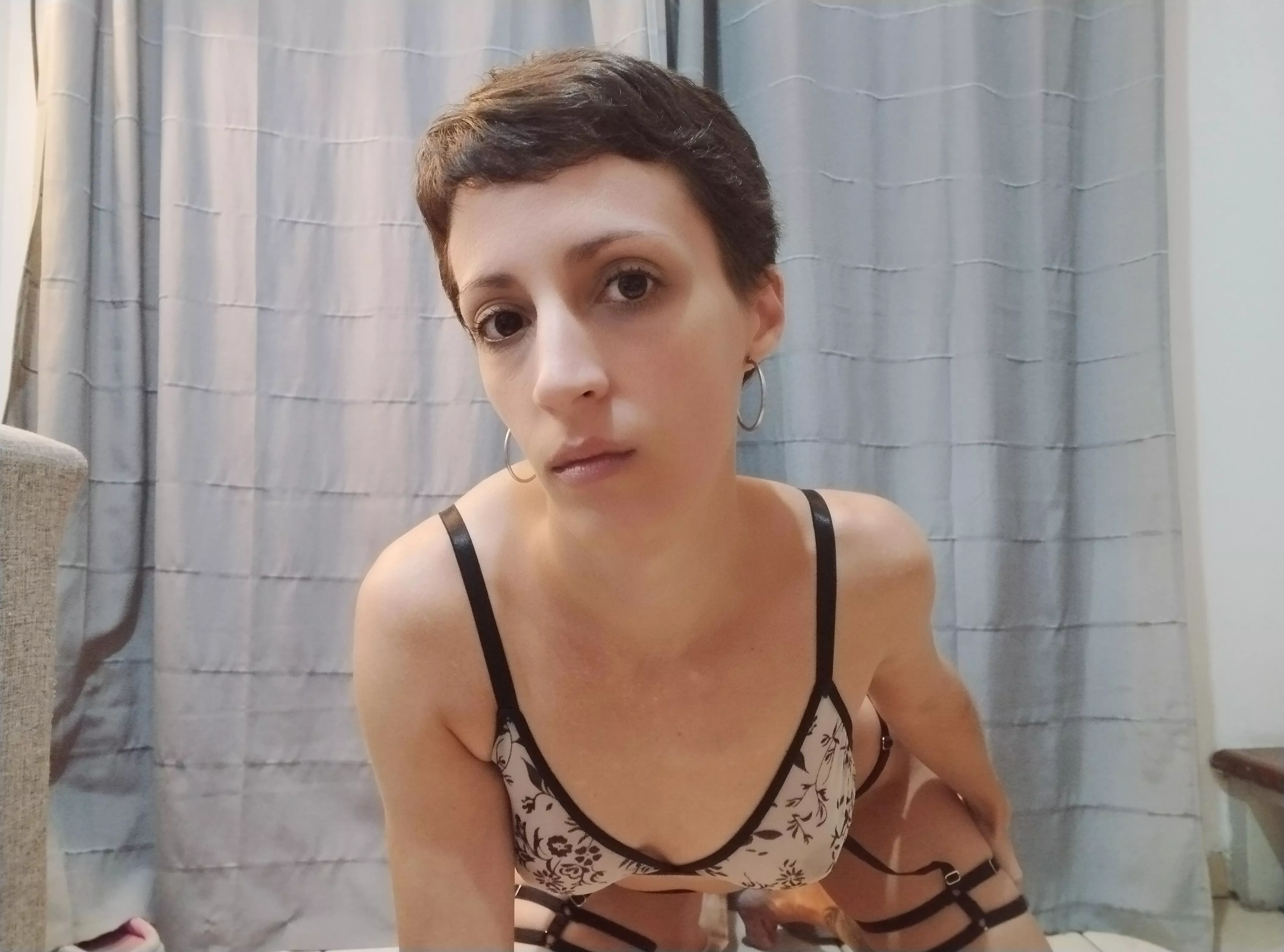 I should already cut it a little bit, maybe I will do it these days but... hope you like it 🥰. posted by mooninthenightttt