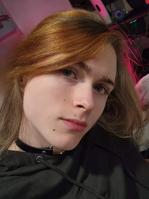 I took this a little bit ago. I think I look pretty :3 by carla_lessthan3