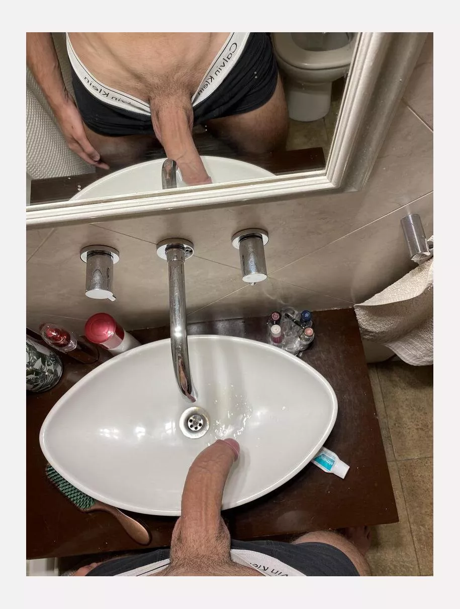 I’m tired of wasting my cum on the zink😮‍💨 posted by Ok_Pin_2169