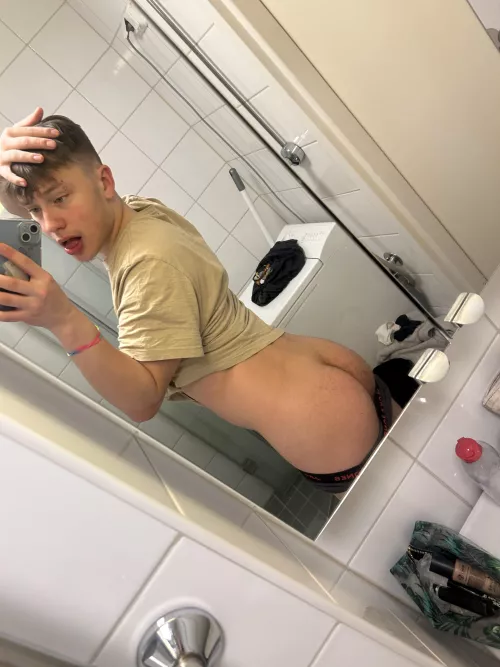 Just some random pic of my photos by Favoriteteenboy