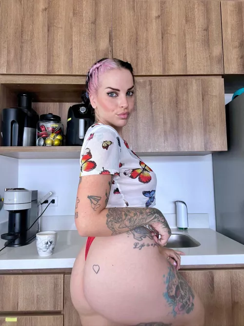 lots of men enjoy petite women but i hope my thick body will suffice by ottaviia