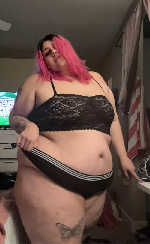 My fav piercing is my belly  by jayycee669