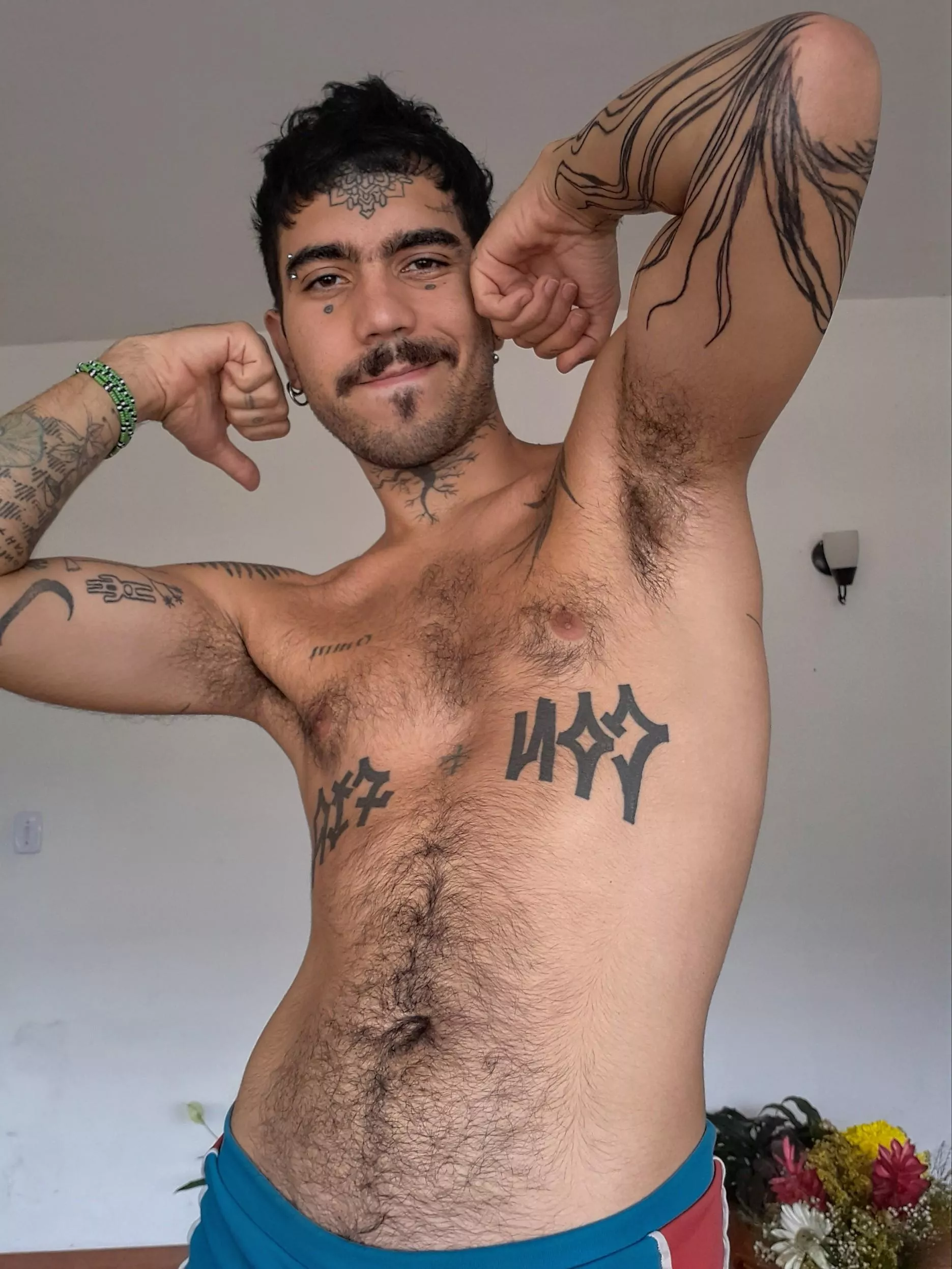 New hair, new tattoo, same old musky pits 🤪 posted by cogusss