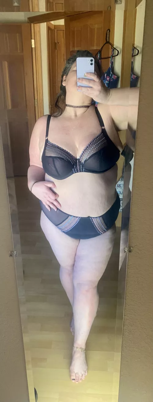 Old enough to be your mom. Young enough to have your baby. by Eliza_wilcoxx