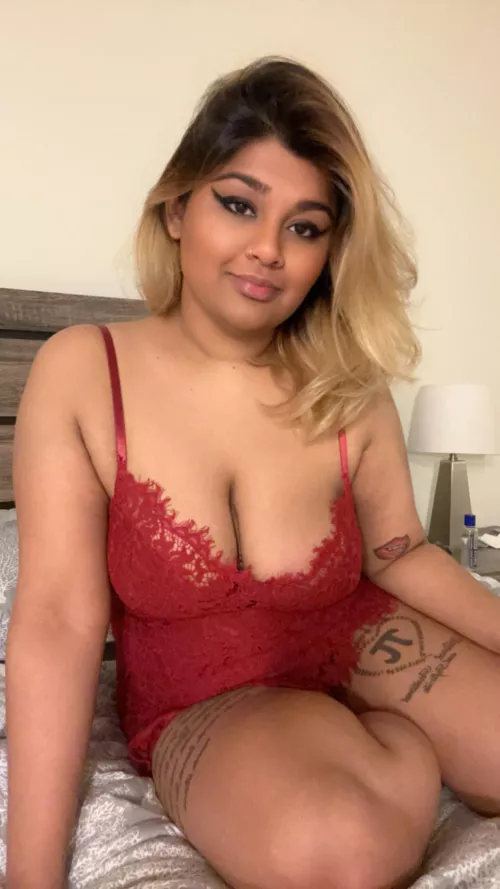 Ready in red ❤️ [F] by pritidope