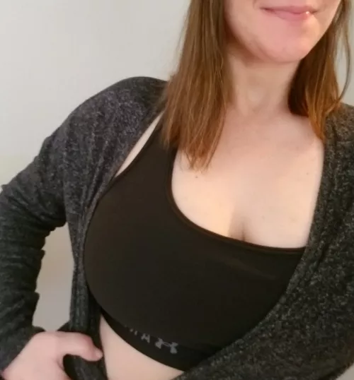 Ready to rumble  by fur_lined