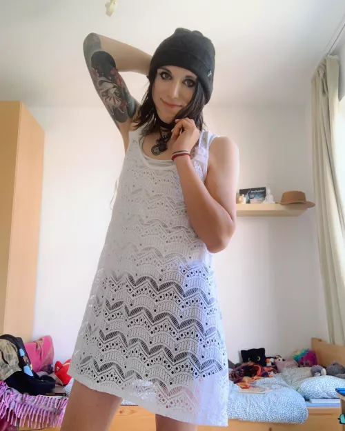 Take me to the beach 🏝️✌🏼 by Sashyia