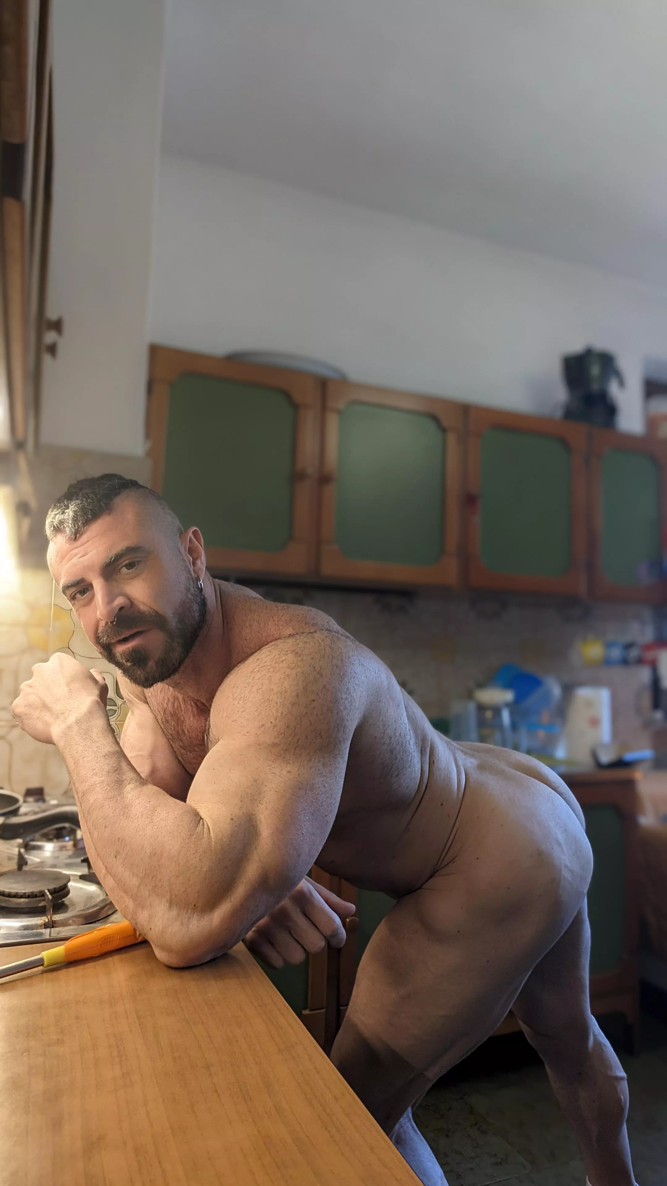 that's the First thought that comes to your mind? be truthful..[25] posted by antonycortinovis