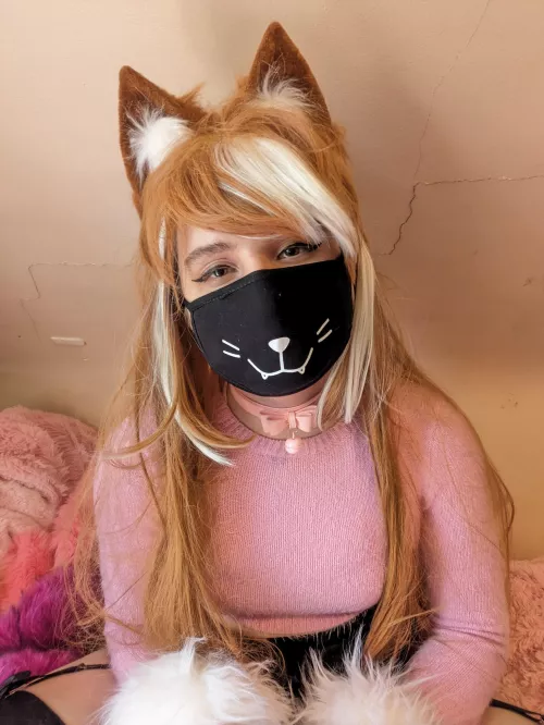 Wearing a collar always feels better by browning_cosplay